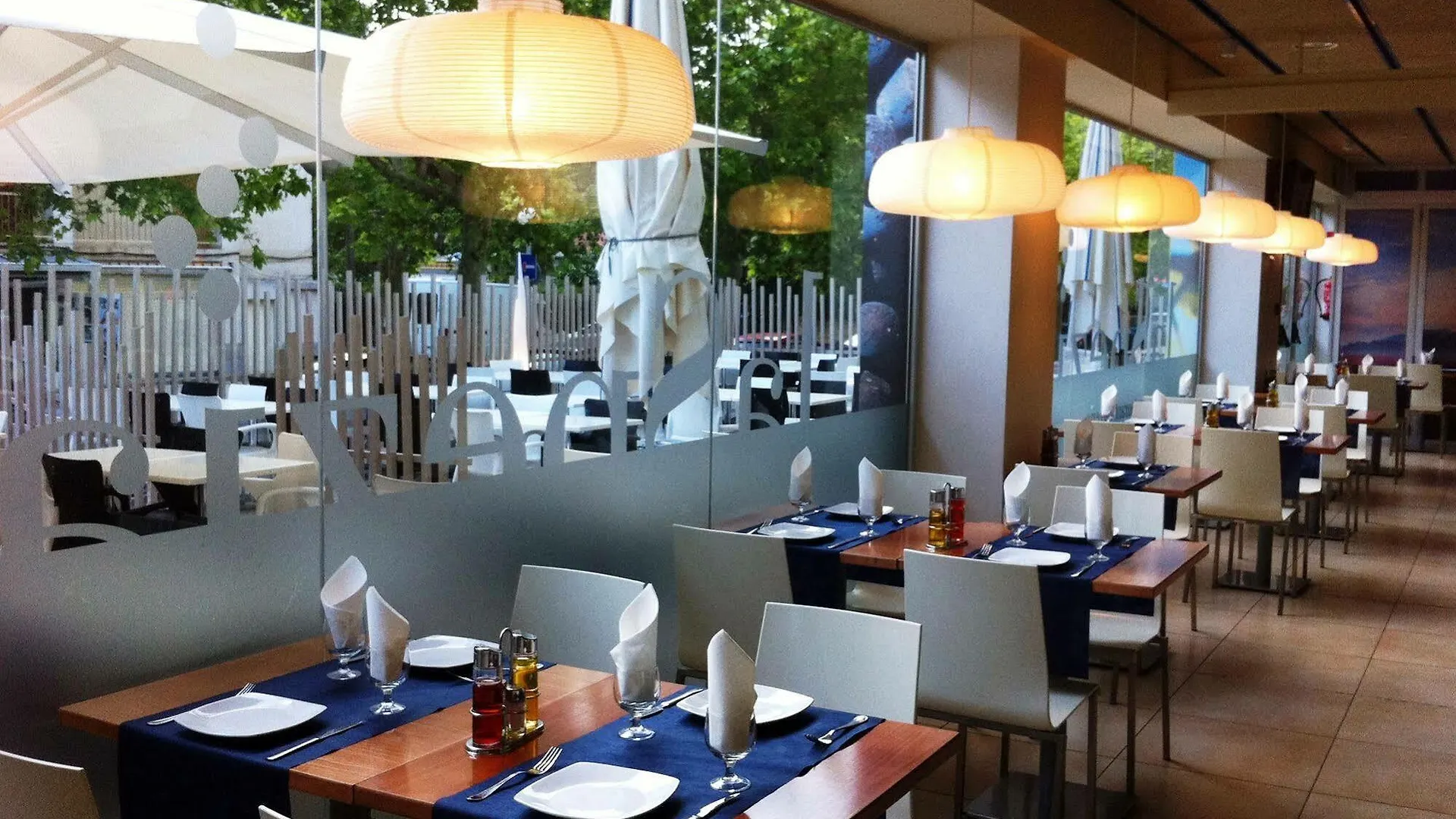 Apartamentos Park Suites Salou 3*,